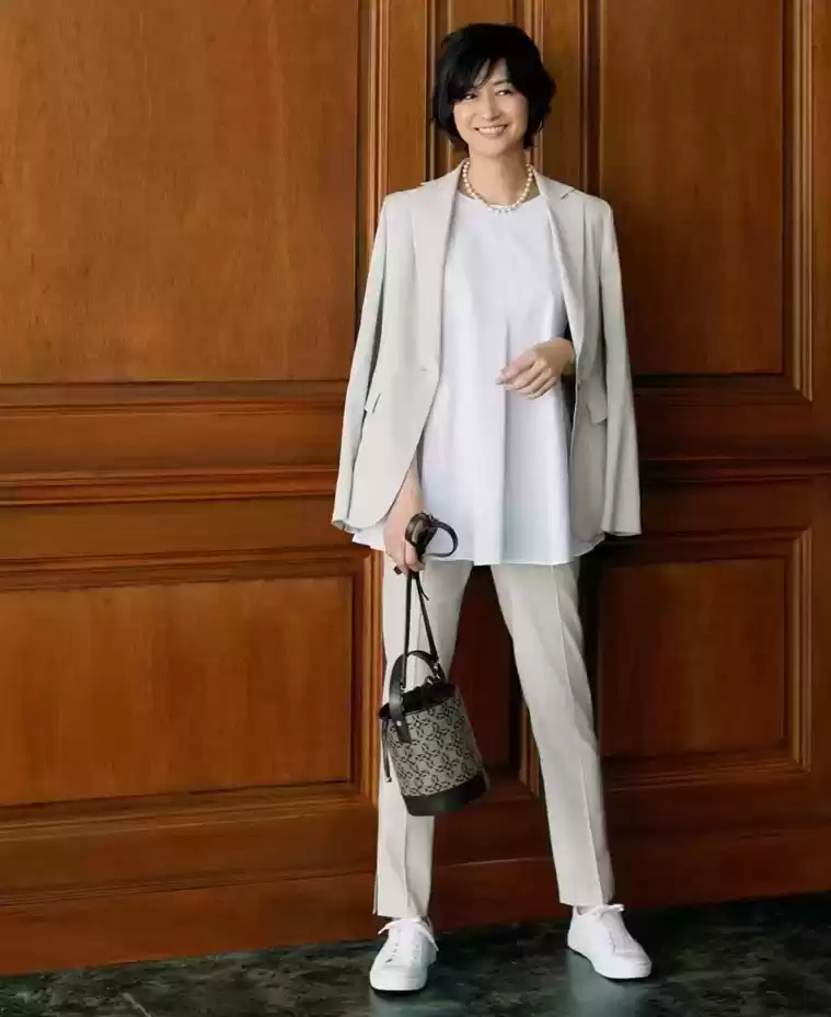 休闲穿衣搭配艺术:越休闲越讲究?揭秘“休闲风”的优雅穿搭技巧 休闲穿衣搭配艺术:越休闲越讲究?揭秘“休闲风”的优雅穿搭技巧