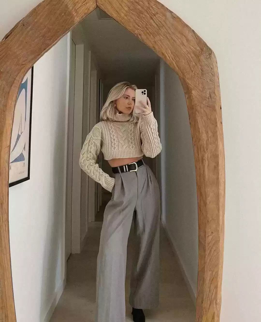 梨形身材穿衣搭配图 梨形身材的搭配方式，速来码住