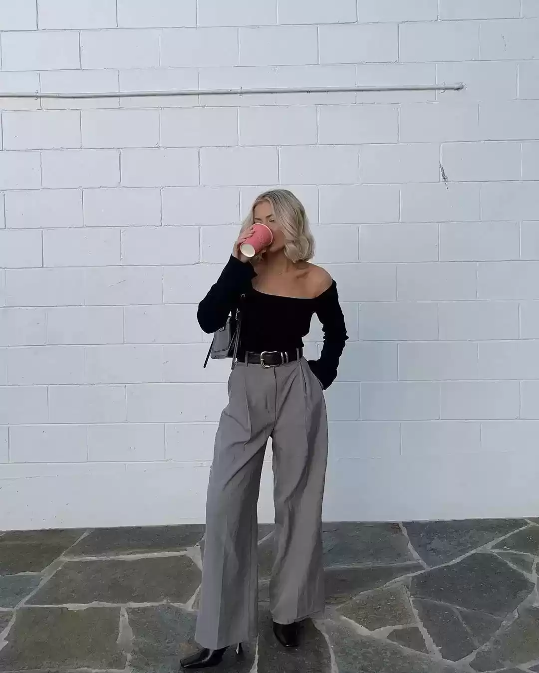 梨形身材穿衣搭配图 梨形身材的搭配方式，速来码住