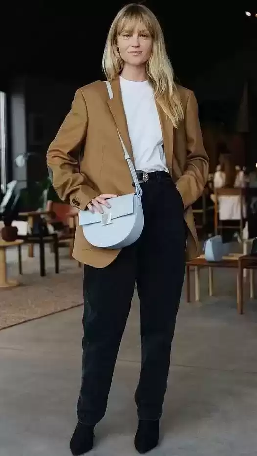 梨形身材穿衣搭配图 梨形身材的搭配方式，速来码住