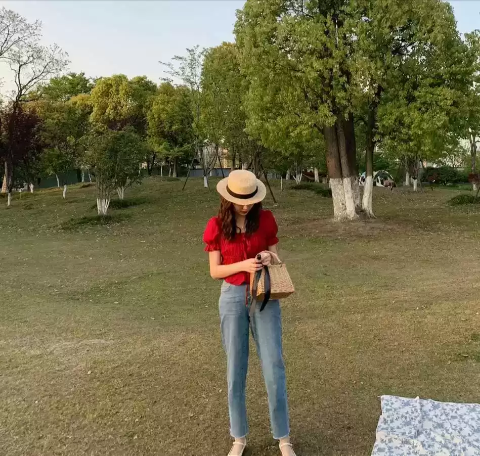 气质穿衣搭配 越有气质的女人会穿，穿衣打扮照着这十款穿，洋气百搭又减龄