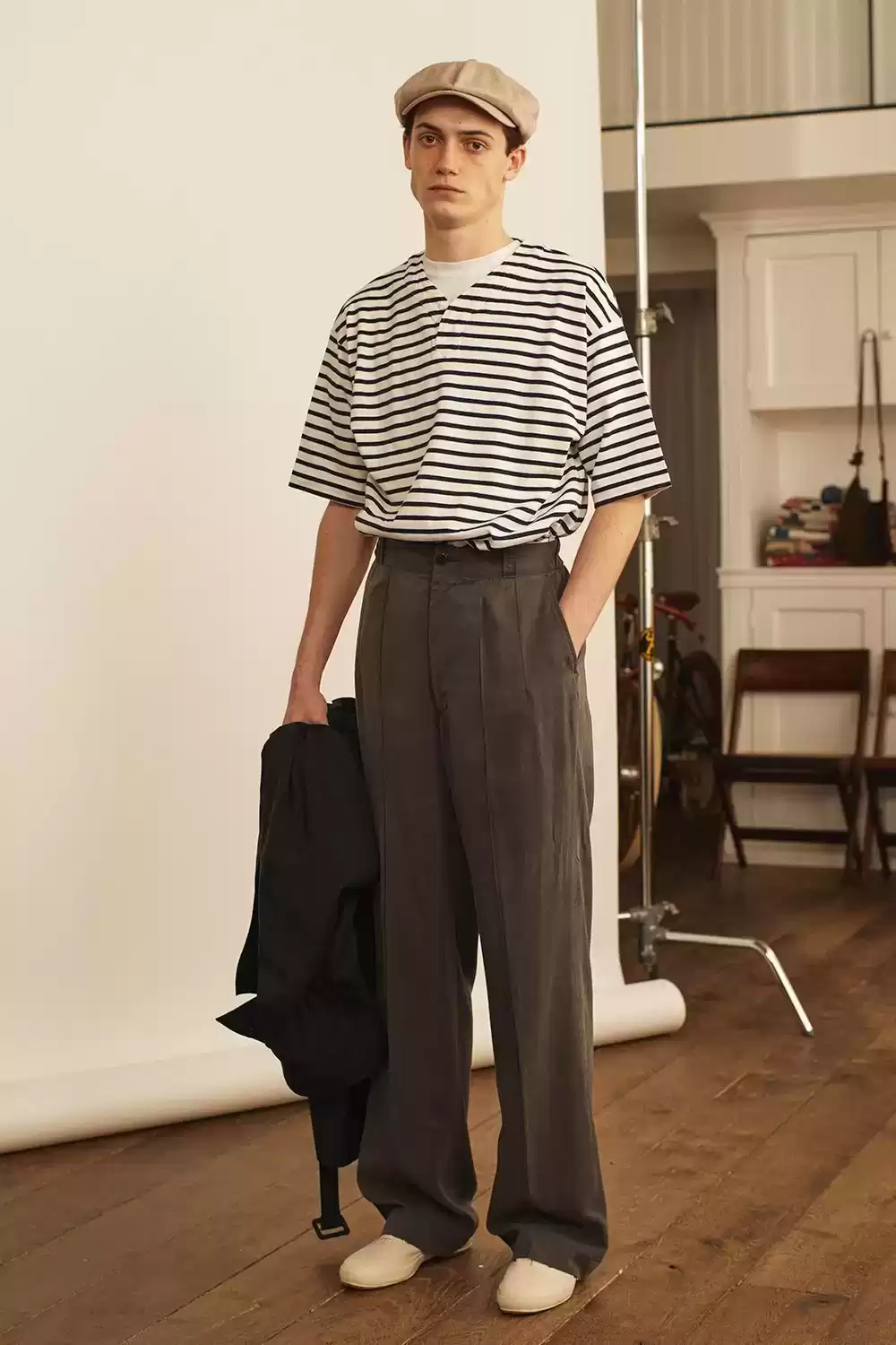 瘦高男生穿搭全攻略：3种服装巧妙搭配，塑形显壮更具男性魅力