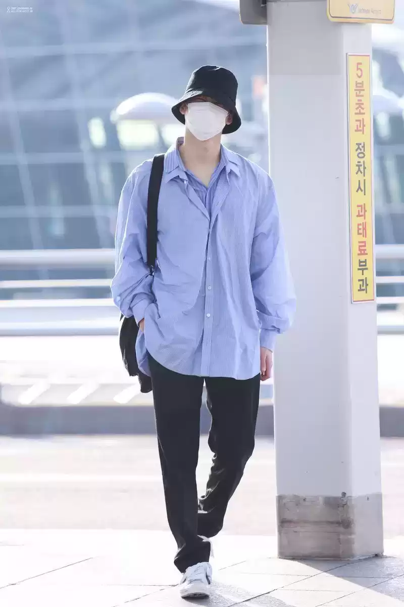 瘦高男生穿搭全攻略：3种服装巧妙搭配，塑形显壮更具男性魅力