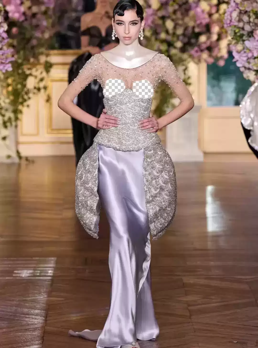 杨幂透视礼服惊艳造型：裸色内衬巧妙搭配，丰满身材优雅吸睛