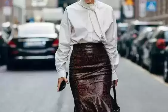 腿短女生穿搭秘籍：腰粗、腿短、体型差如何搭配？Get不同身材穿搭黄金法则