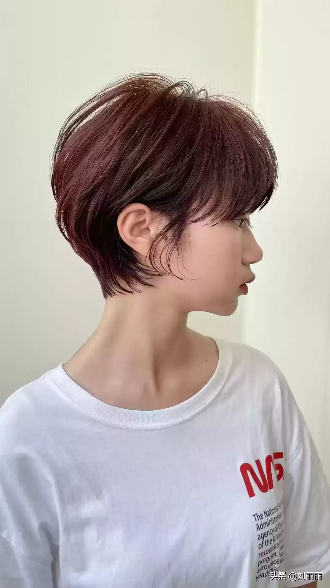 短发的穿衣搭配 别再对短发有偏见！这些造型让你一天被要3次链接