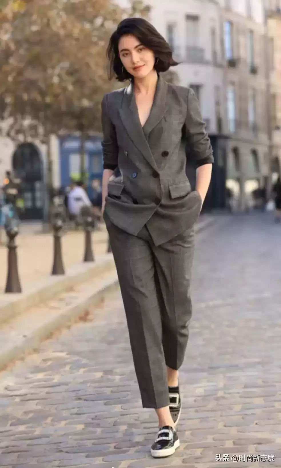 少女穿衣搭配 看上海女生的打扮，我悟了：穿衣不松垮，首饰不戴金，更高级得体