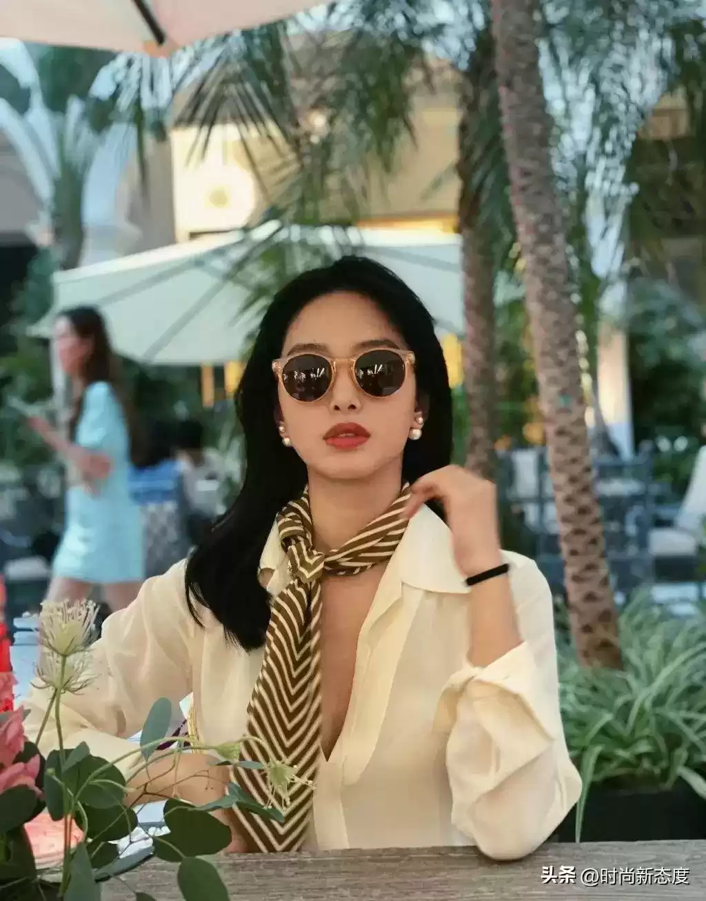 少女穿衣搭配 看上海女生的打扮，我悟了：穿衣不松垮，首饰不戴金，更高级得体