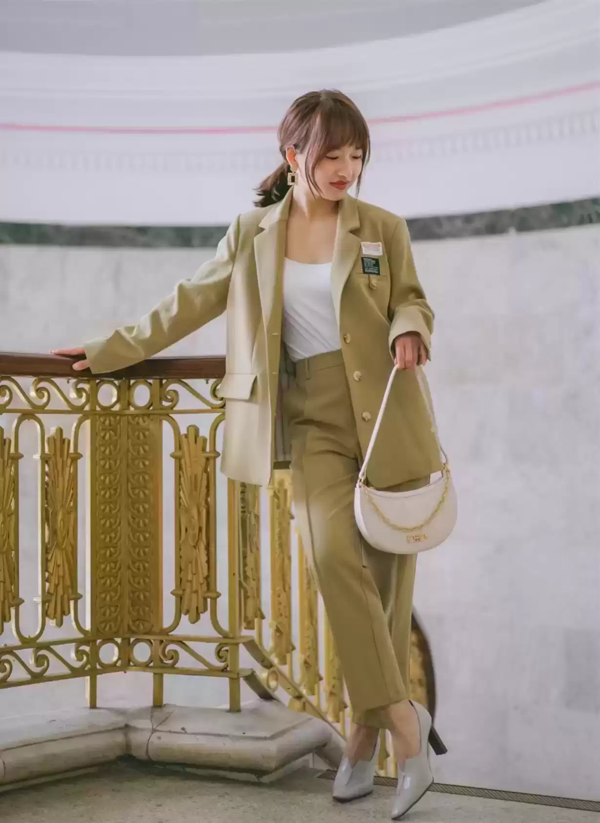 155cm女生的穿衣搭配：微胖身材的时尚穿搭秘诀