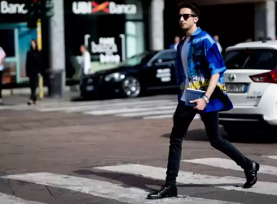 瘦人穿衣搭配终极指南:告别瘦弱印象,打造自信造型 瘦人穿衣搭配终极指南:告别瘦弱印象,打造自信造型