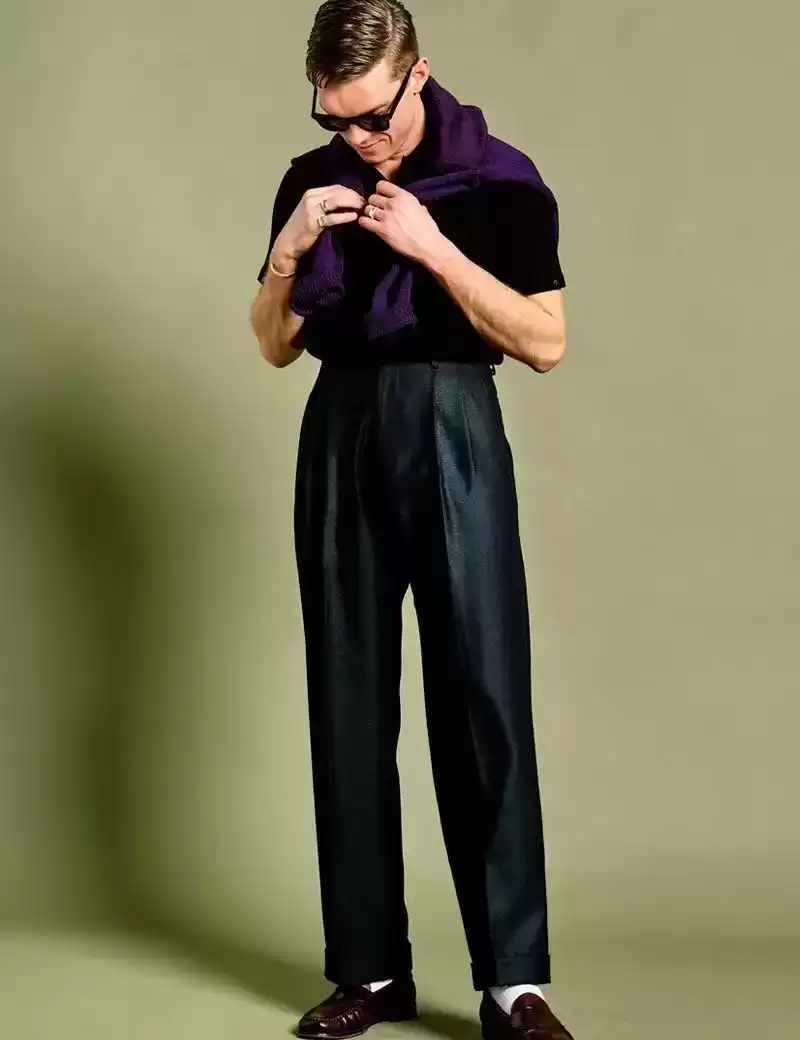 瘦人穿衣搭配终极指南：告别瘦弱印象，打造自信造型