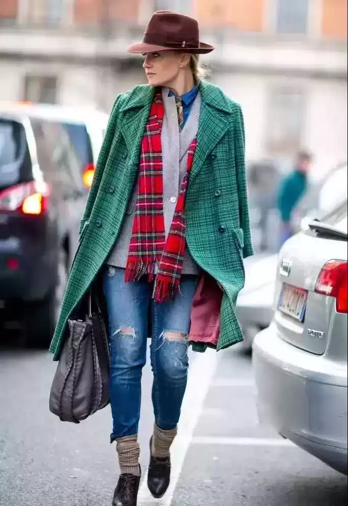 颜色穿衣搭配终极秘籍：从色盲小白到配色高手