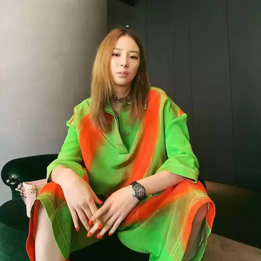 颜色穿衣搭配终极秘籍：从色盲小白到配色高手