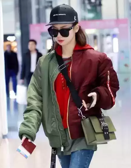 颜色穿衣搭配终极秘籍：从色盲小白到配色高手