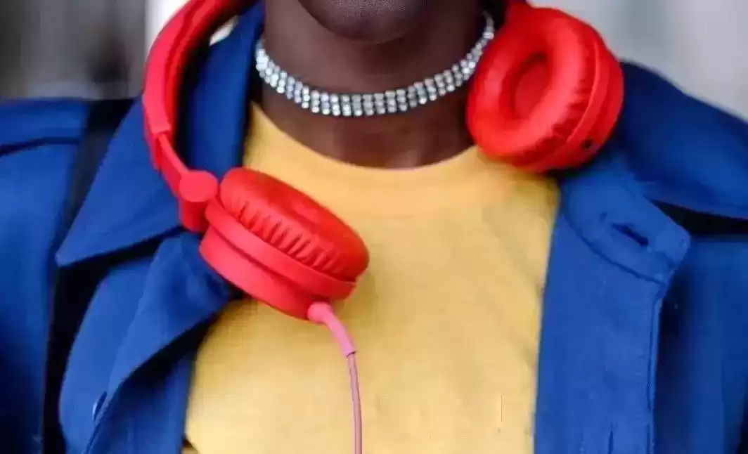 颜色穿衣搭配终极秘籍：从色盲小白到配色高手