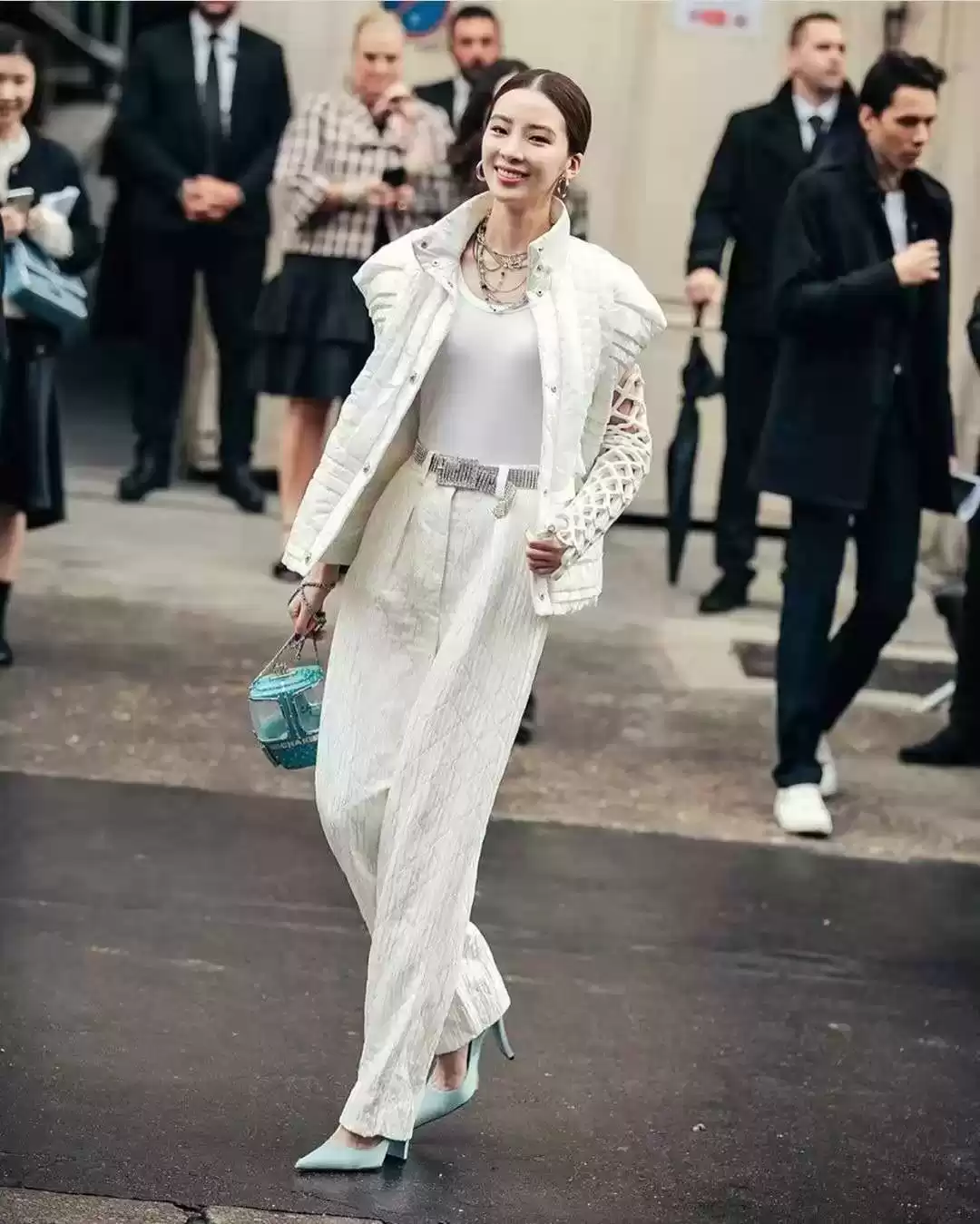 颜色穿衣搭配终极秘籍：从色盲小白到配色高手