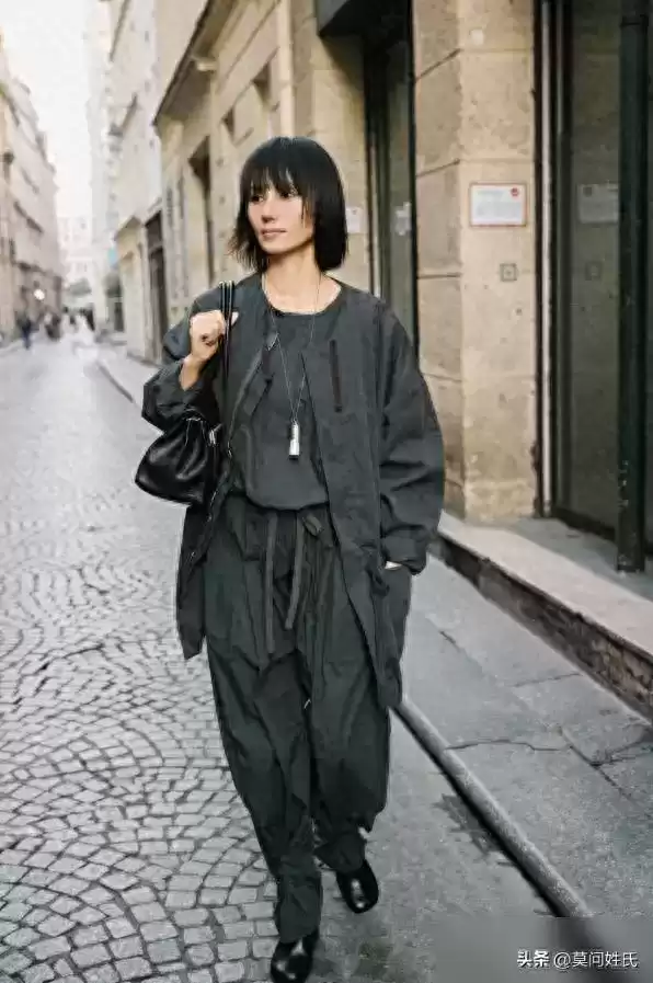 骨架宽的女生穿衣搭配