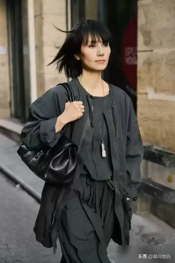 骨架宽的女生穿衣搭配