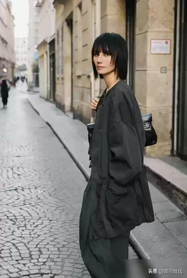 骨架宽的女生穿衣搭配