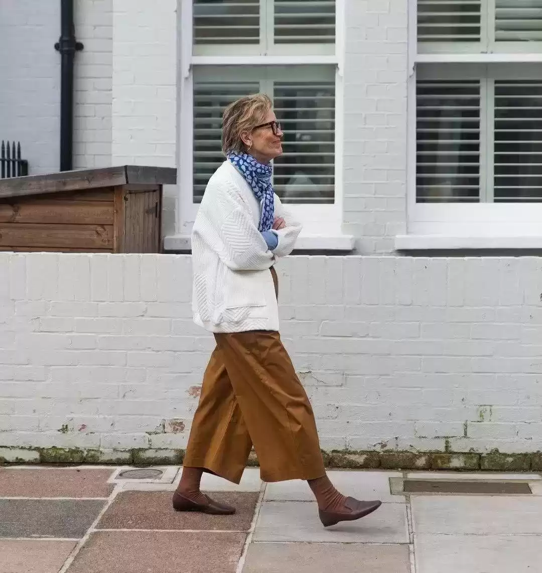 五种体型穿衣搭配 等你老了，远离“大锅乱炖”穿搭，气质穿搭从来都是越简单越高级