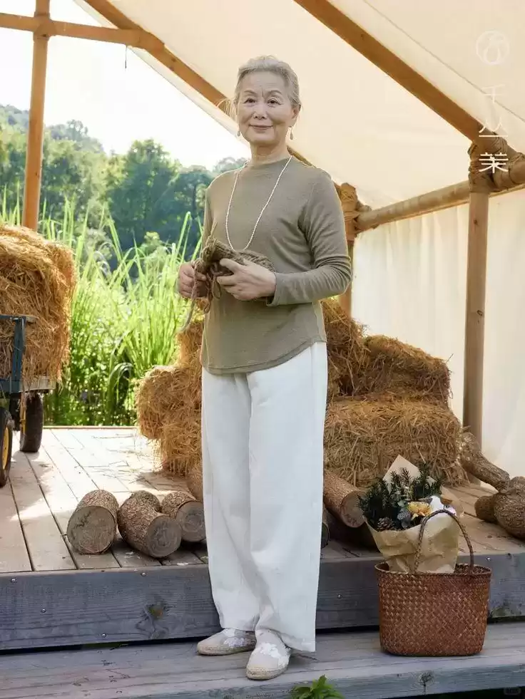 五种体型穿衣搭配 等你老了，远离“大锅乱炖”穿搭，气质穿搭从来都是越简单越高级