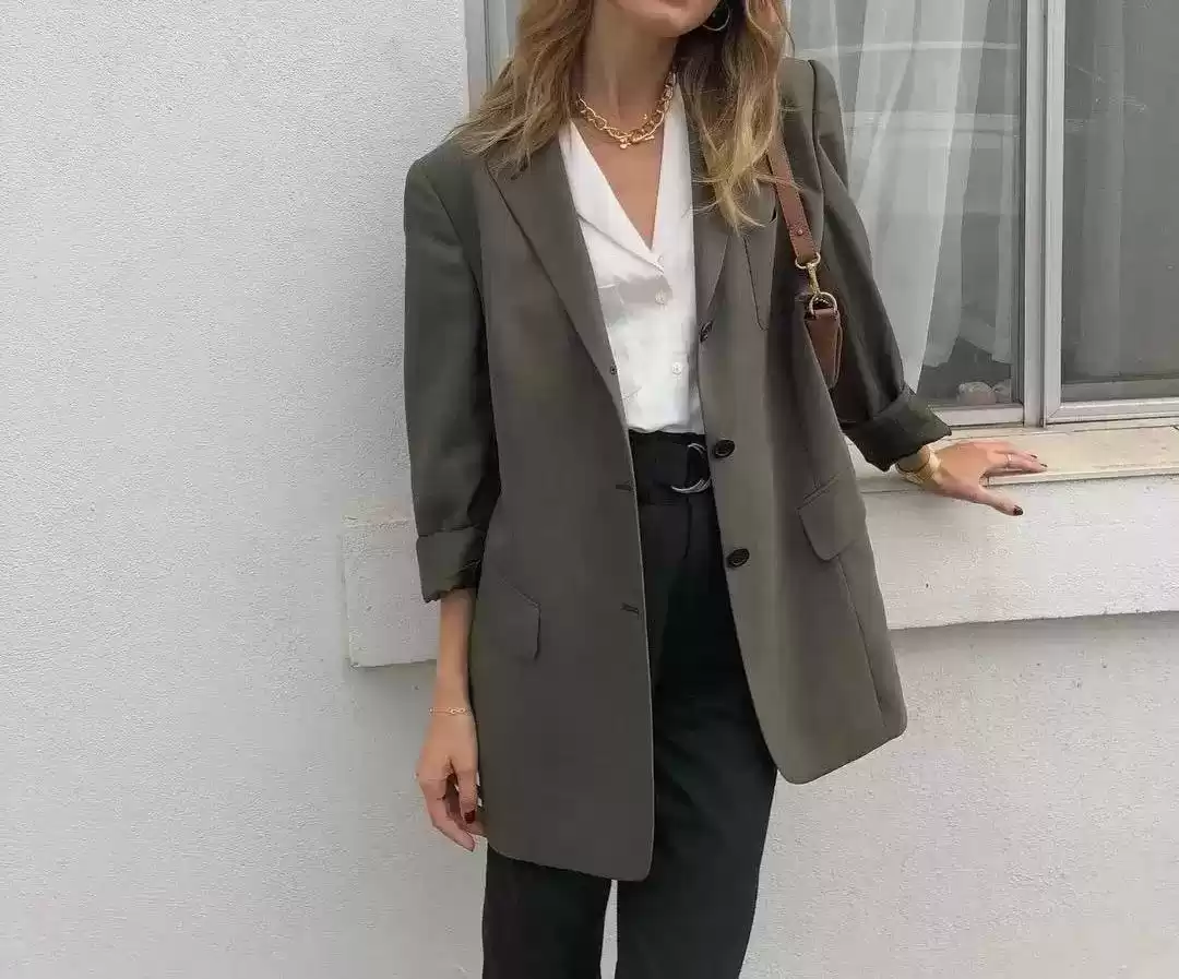 腿短女生穿搭秘籍：腰粗腿短体型差完美解决方案