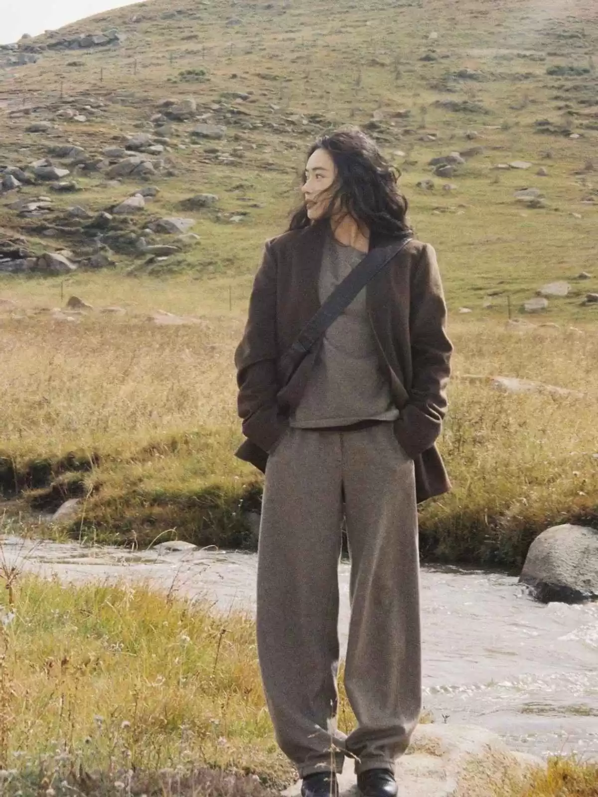 冬天女装穿搭指南:35+女性冬日搭配,简约高级又时尚