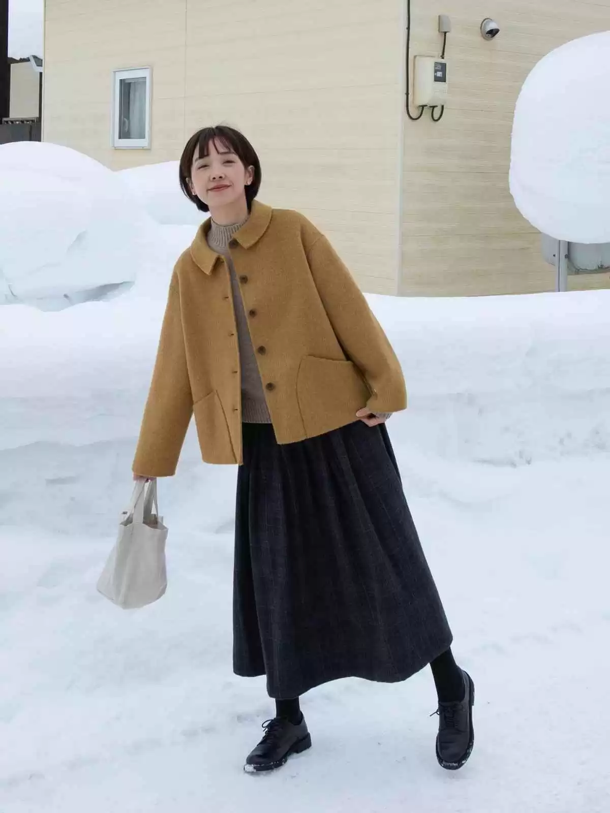 冬天女装穿搭指南:35+女性冬日搭配,简约高级又时尚