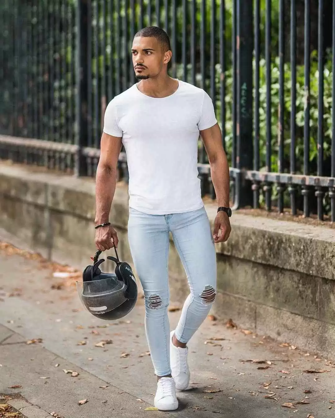 夏季微胖男生穿搭秘籍:轻松摆脱搭配烦恼