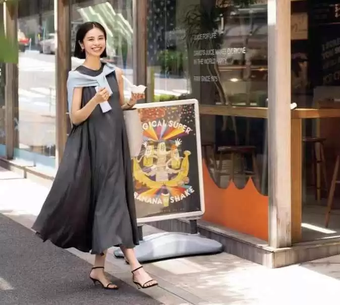 暑天通勤穿搭宝典:14套搭配让你清爽上班一整天!