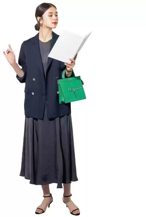 暑天通勤穿搭宝典:14套搭配让你清爽上班一整天!