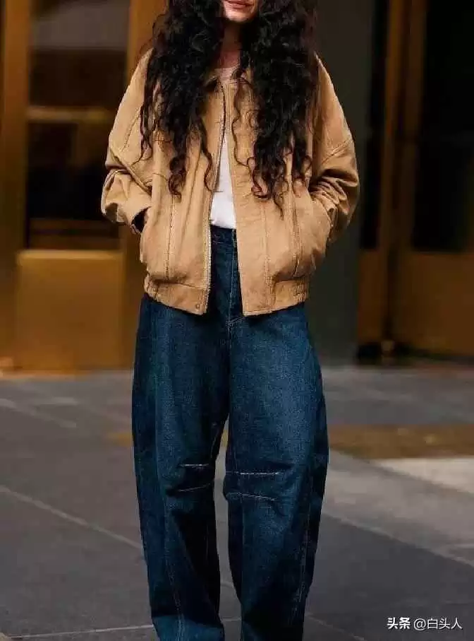 秋冬弯刀裤穿搭秘籍:胯宽腿粗隐形术,百搭时髦超简单