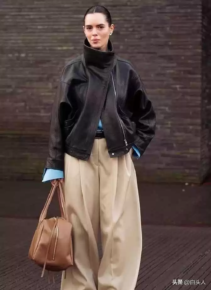 秋冬弯刀裤穿搭秘籍:胯宽腿粗隐形术,百搭时髦超简单