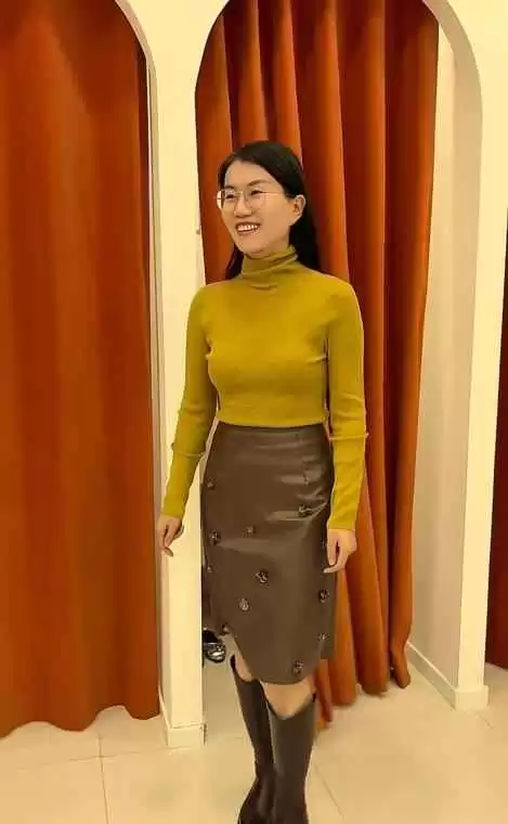 银川时尚穿搭秘籍:宁夏牧飒二姐燕燕的吸睛造型,网友狂赞模特级水准!