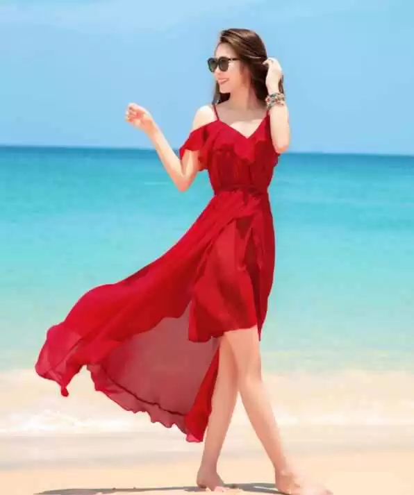 秋水季节海边旅游穿搭指南:女生拍照上镜全攻略