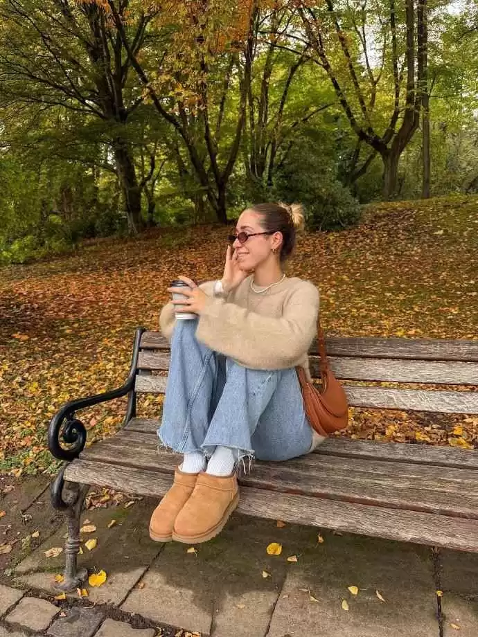 秋日慵懒风穿搭秘诀:跟Ins博主Celine学穿出自带滤镜的温柔感