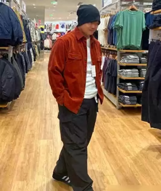 男生体型穿衣搭配:胖男人穿搭技巧,又胖又矮也能有型 男生体型穿衣搭配:胖男人穿搭技巧,又胖又矮也能有型