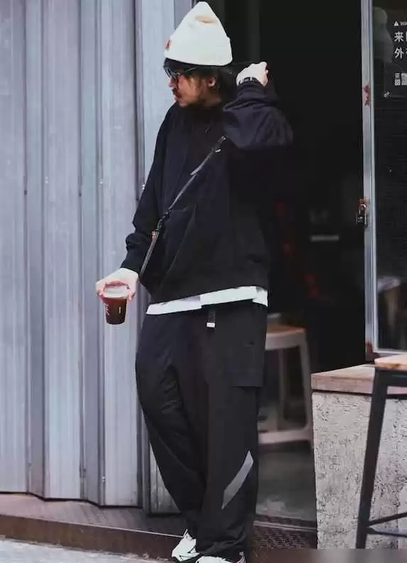 男生体型穿衣搭配:胖男人穿搭技巧,又胖又矮也能有型