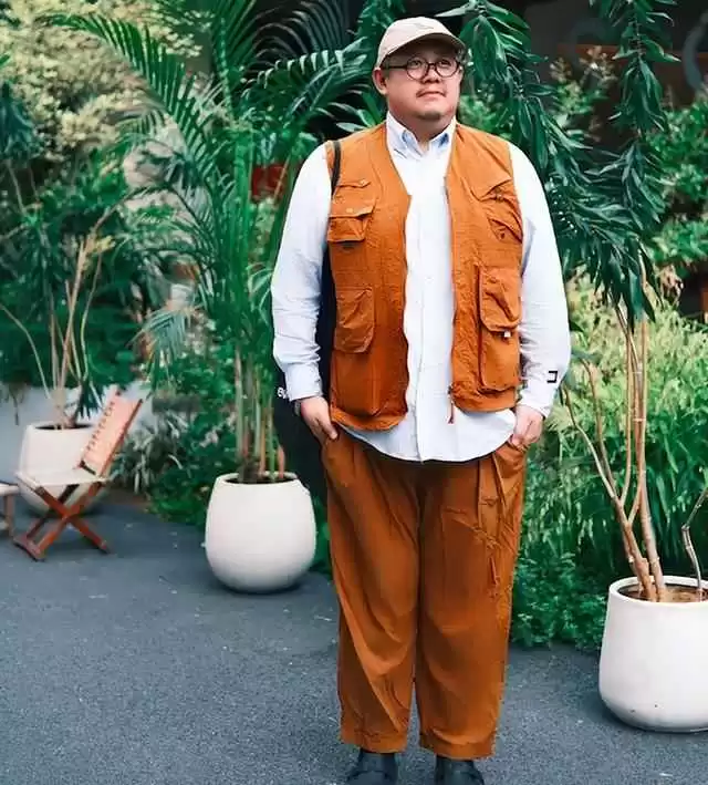 男生体型穿衣搭配:胖男人穿搭技巧,又胖又矮也能有型