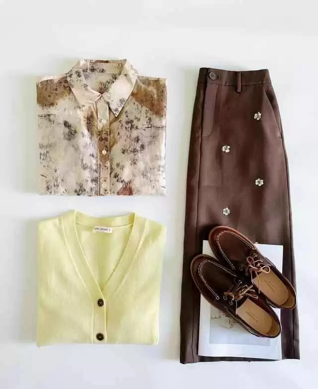 早秋甜美通勤穿搭:13套温柔风Look让你高级又舒适