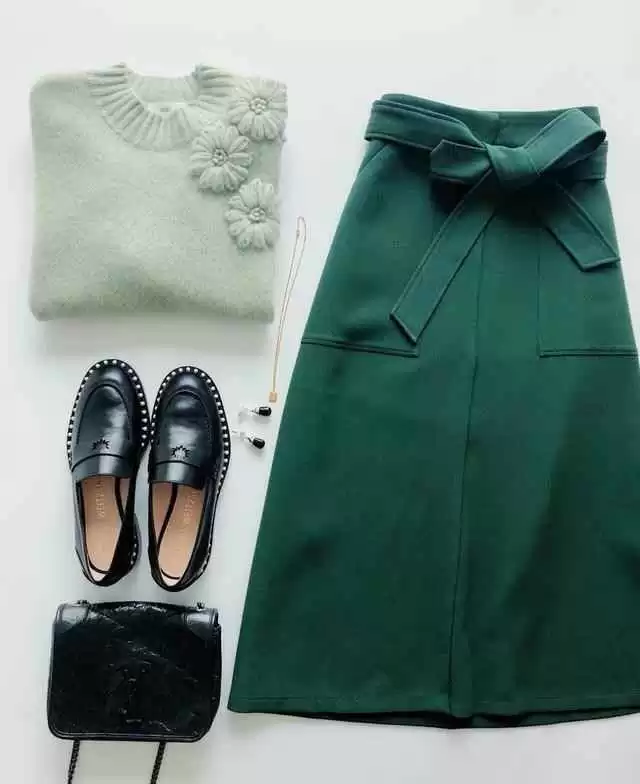 早秋甜美通勤穿搭:13套温柔风Look让你高级又舒适