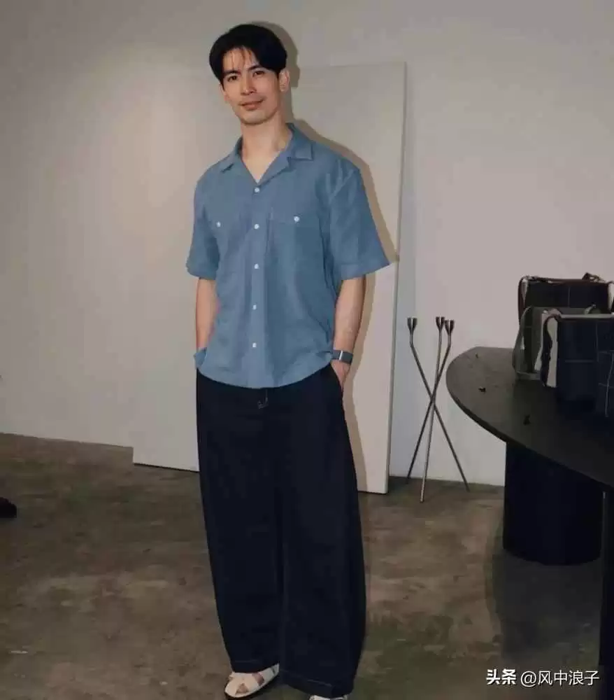 泰星SonYuKe夏日穿搭秘籍:不紧绷的性感与衣冠楚楚的满分示范