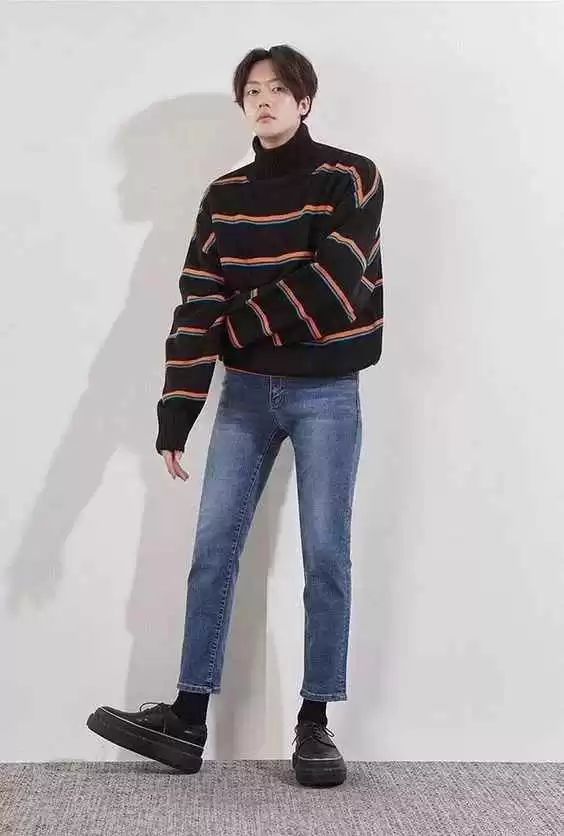 穿衣搭配男生高领 男人穿高领毛衣显得很娘?那是你对高领毛衣一无所知