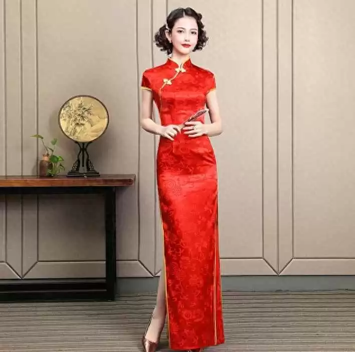 宝宝新年穿搭指南：2025年最流行的春节服装样式