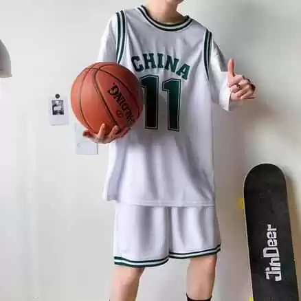 少女出门穿衣搭配秘籍：20+套甜酷少女风穿搭，可爱不幼稚！