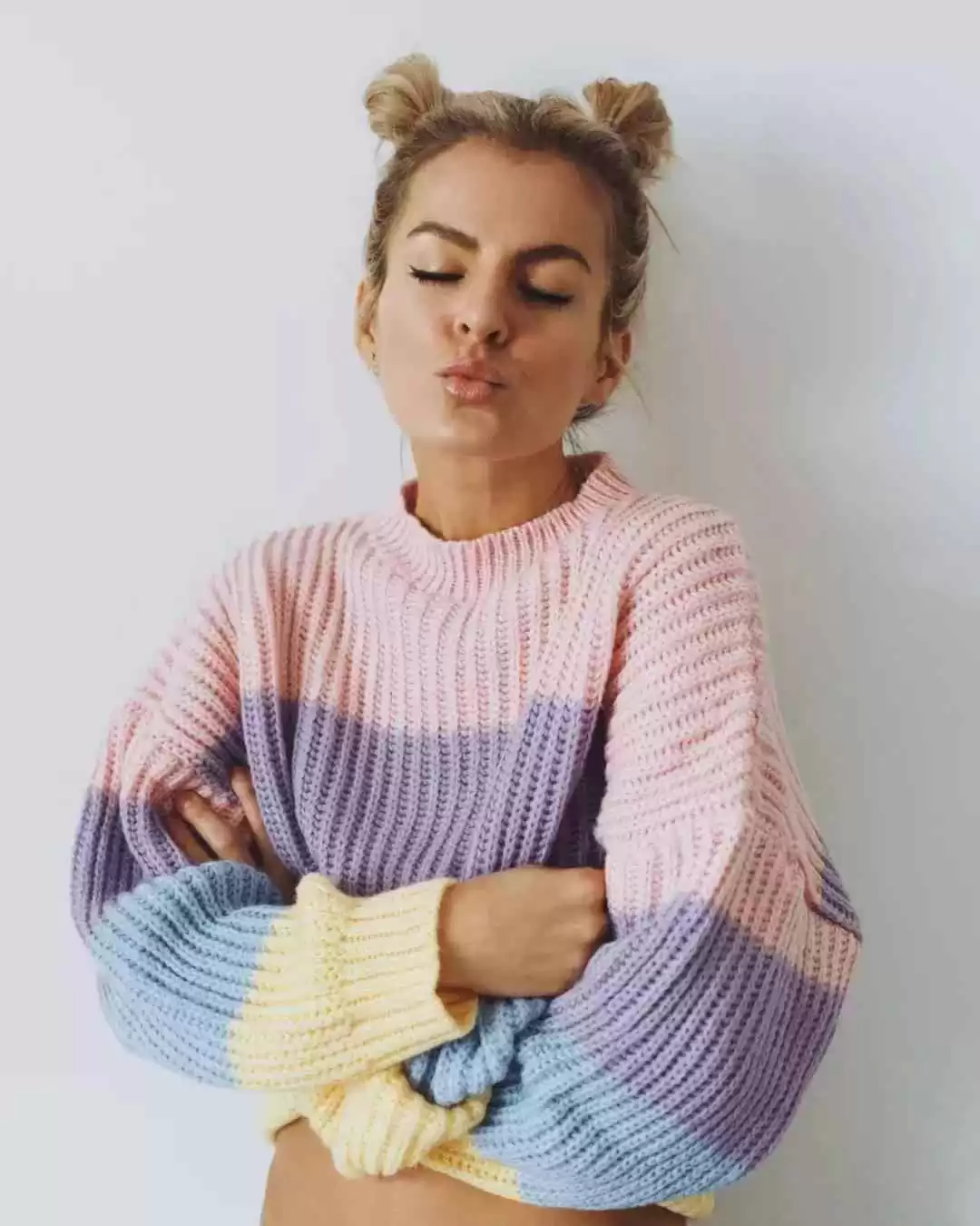 短发冬衣穿衣搭配:九款简单利落的冬季发型指南