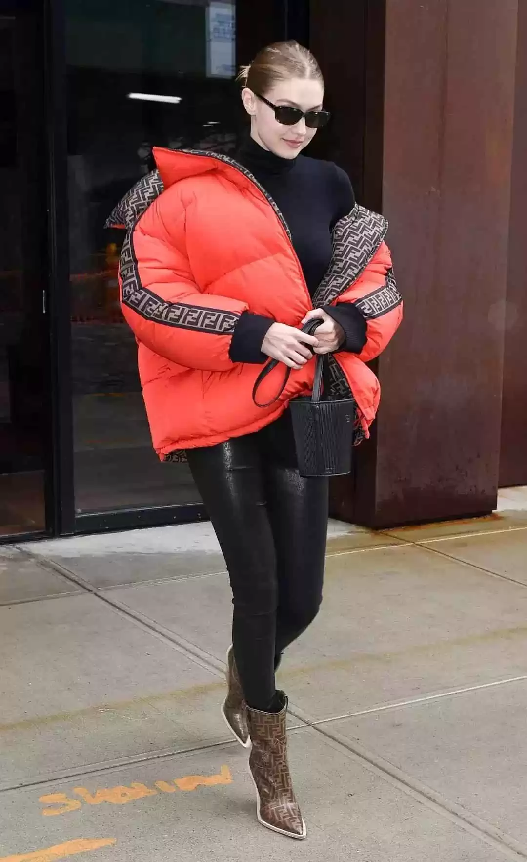 短发冬衣穿衣搭配:九款简单利落的冬季发型指南