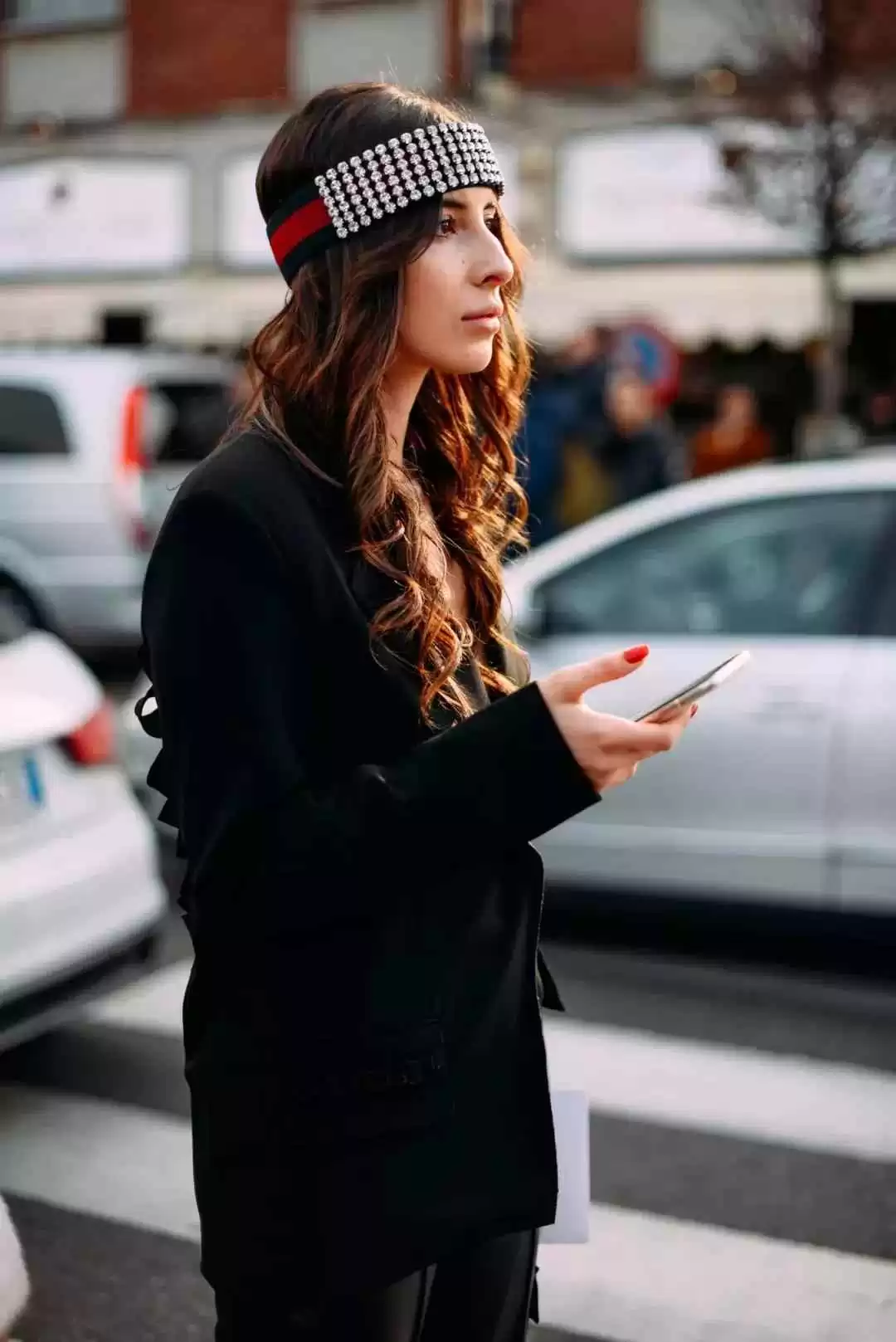 短发冬衣穿衣搭配:九款简单利落的冬季发型指南