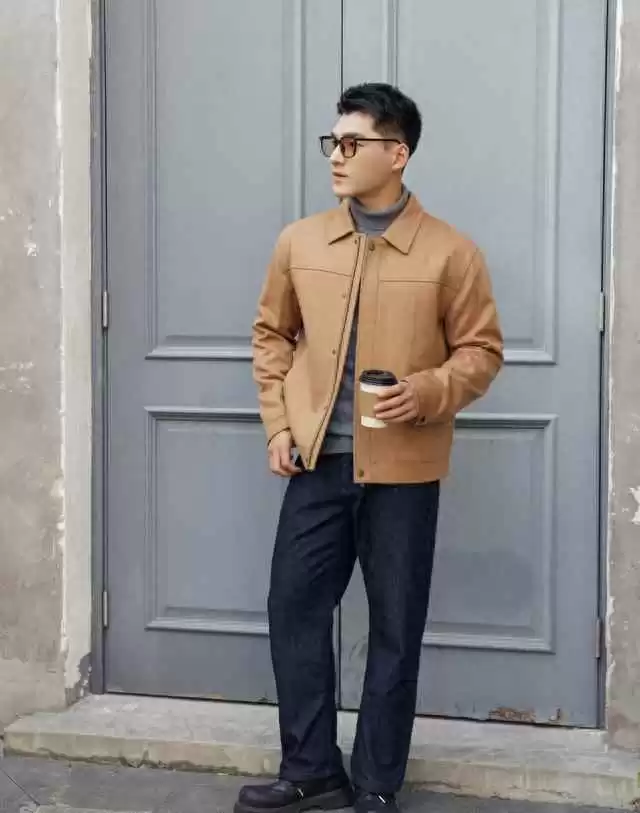 意大利男士冬日穿搭攻略:美拉德色系让你告别臃肿,轻松穿出高级感 意大利男士冬日穿搭攻略:美拉德色系让你告别臃肿,轻松穿出高级感