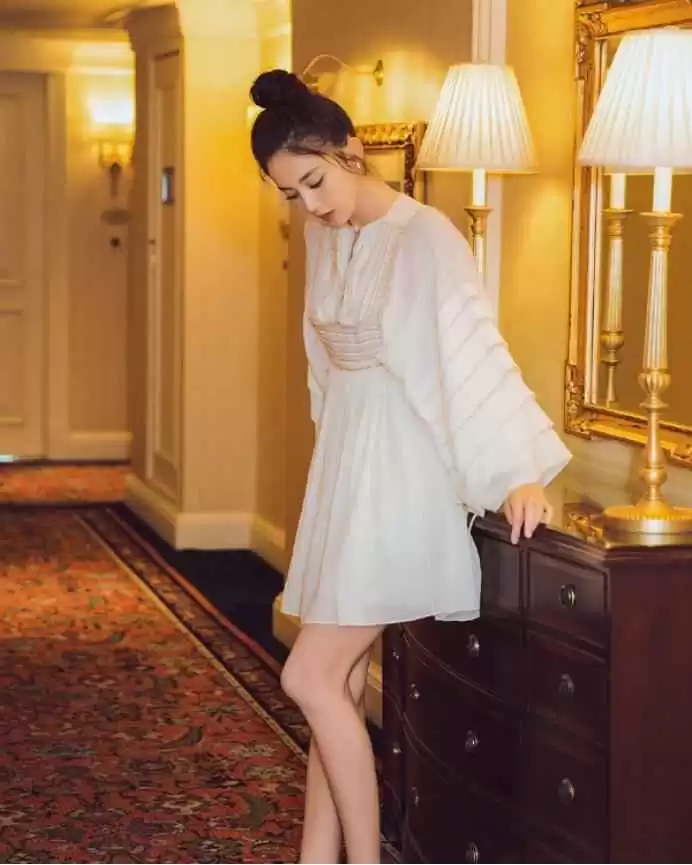 矮个子穿衣搭配全攻略:小个子女生如何穿出高挑时尚感?